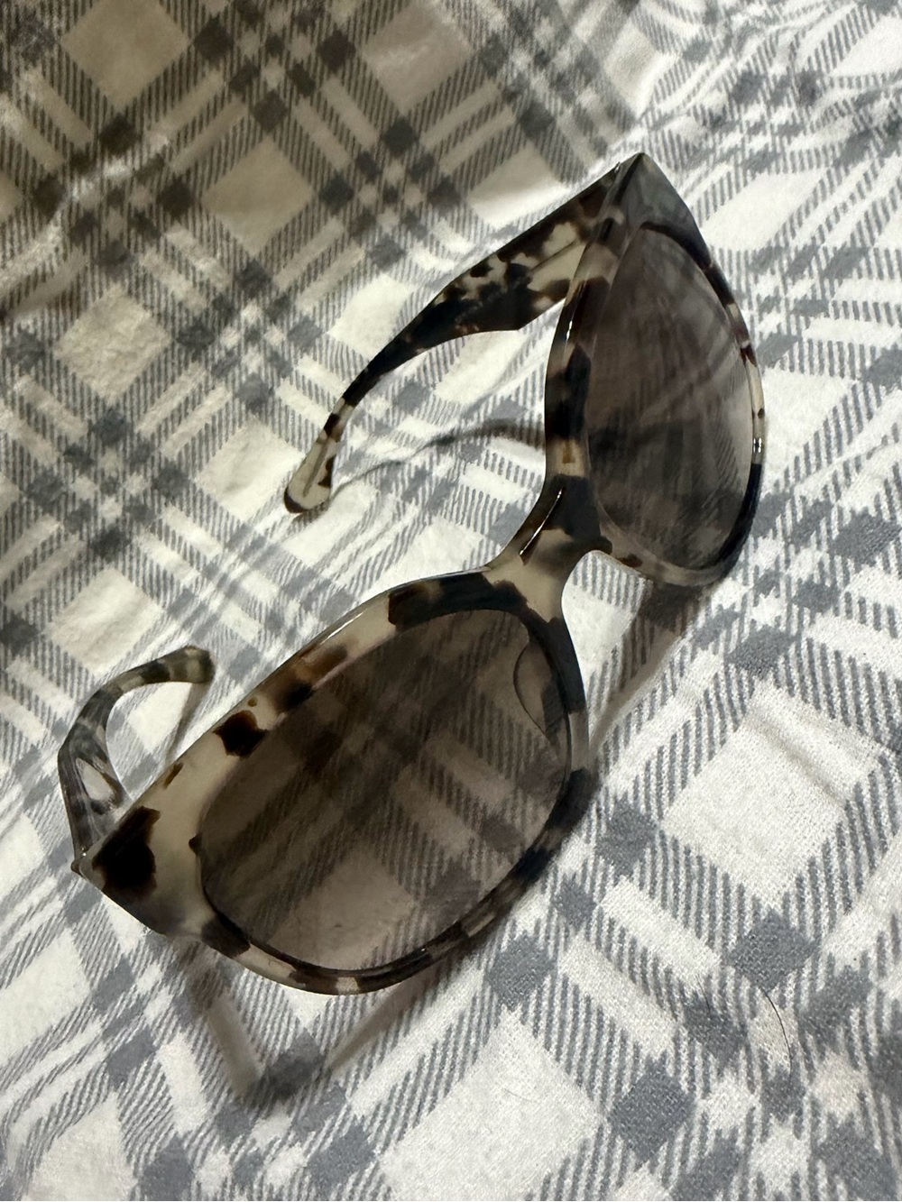 Prada Tortoise print SPR 10R-F Handbag collection sunglasses